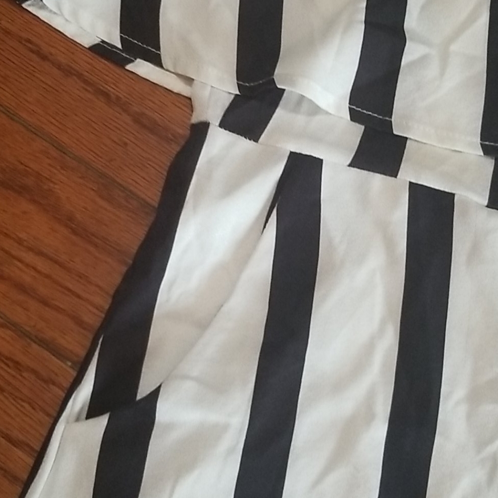 Romper - Picture 2 of 8